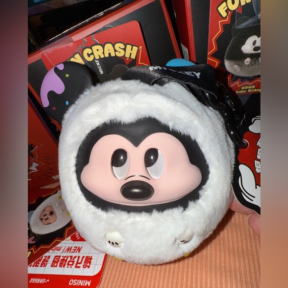 MICKEY MOUSE MINISO Disney Mickey Fun Crash Series Grafitti - Picture 7 of 10